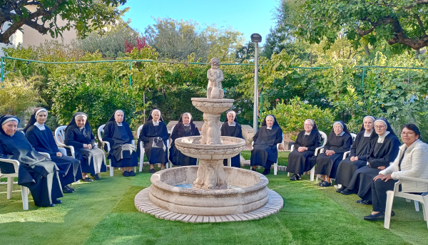 La Comunidad en el jardín